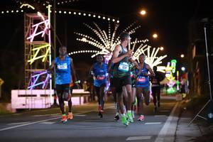 BIB: 025, 129
                            <button type="button" onclick="openModal(20231310)" class="btn btn-primary btn-sm float-right btn-popup" data-toggle="modal" data-target=".modal-high-quality">
                        <i class="fas fa-shopping-cart"></i> Add to Cart
                    </button>
                                            <button type="button" onclick="isThisMe(20231310, true)" class="btn btn-success btn-sm float-right btn-popup btn-isme hidden" data-toggle="tooltip" data-placement="bottom" title="นี่คือรูปของคุณใช่ไหม คลิกที่นี่เพื่อเอาเข้าอัลบั้ม">
                        <i class="fas fa-plus"></i> Add to album
                    </button>
                    <button type="button" onclick="isThisMe(20231310, false)" class="btn btn-warning btn-sm float-right btn-popup btn-isnotme hidden">
                        <i class="fas fa-ban"></i> Remove from album
                    </button>